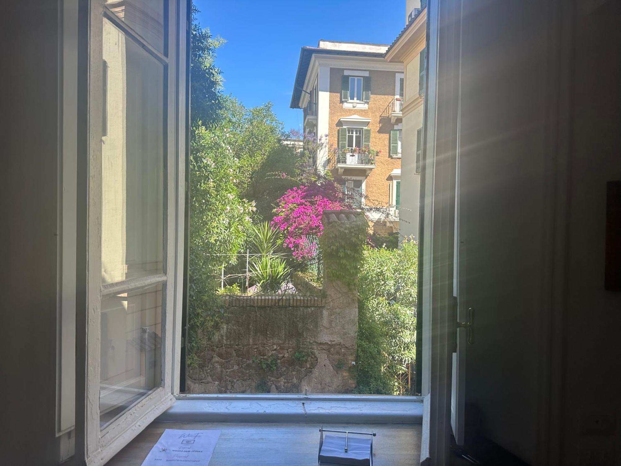 Green Window Roma Ngoại thất bức ảnh