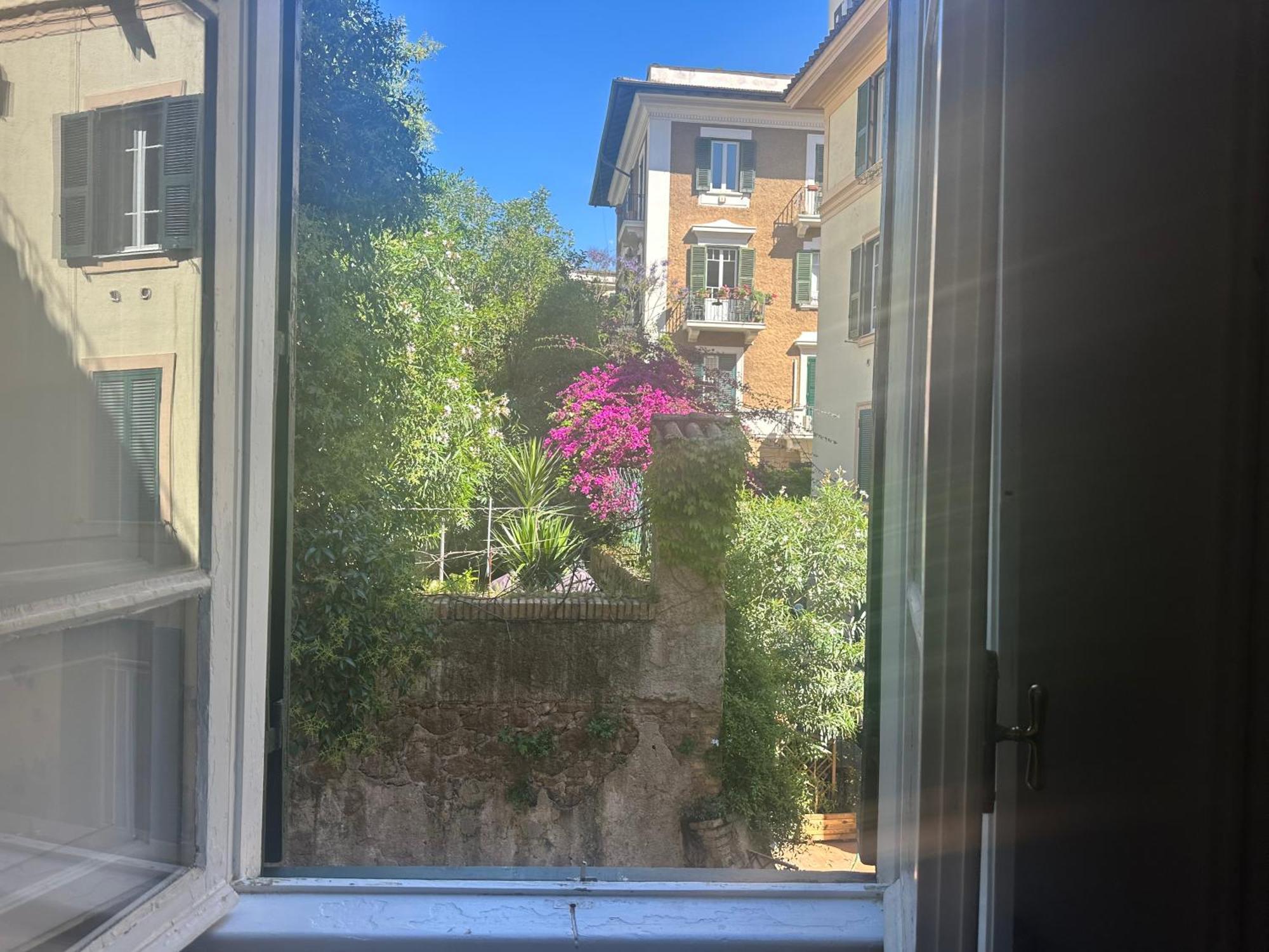 Green Window Roma Ngoại thất bức ảnh